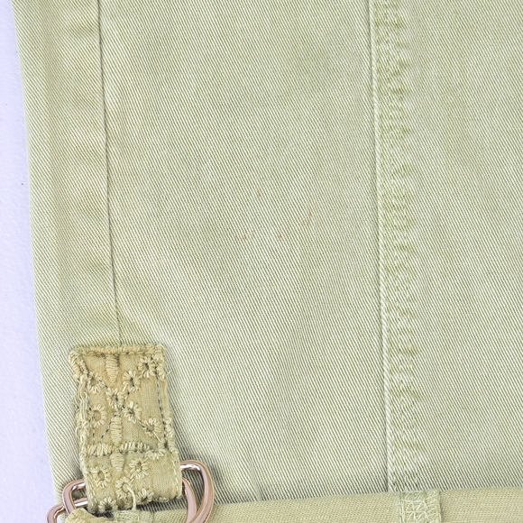 NWT Soft Surroundings Mara Vista Eyelet Crop Pants Tarragon Green Size M 10/12 - Picture 8 of 10